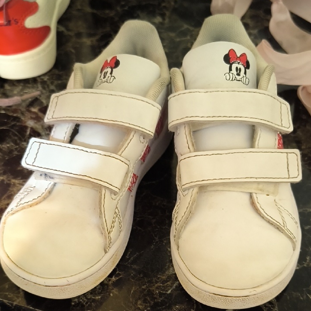 Adidas Kids' White and Red Minnie Mouse Sneakers - Picture 3 of 5